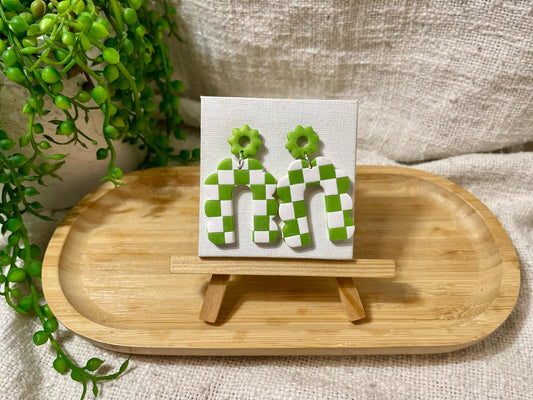 Checker Petals Dangle - Green